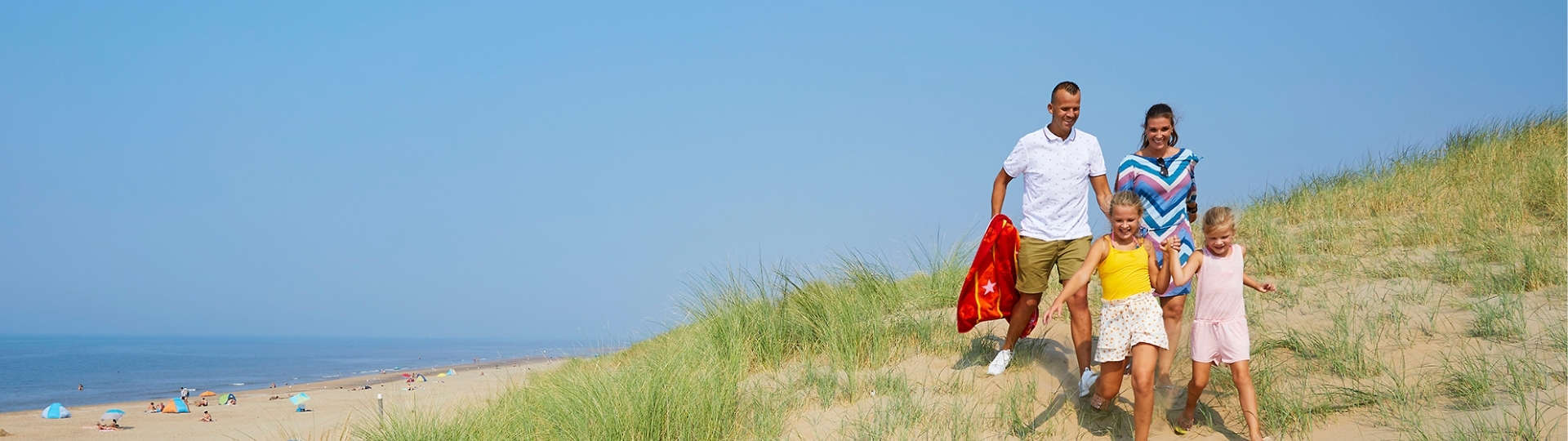 IN DER NATUR, IN STRAND- UND STADTNÄHE